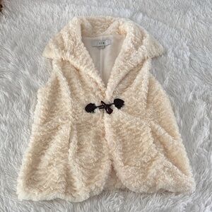 XXI Brand Ladies Cream Faux Fur Vest